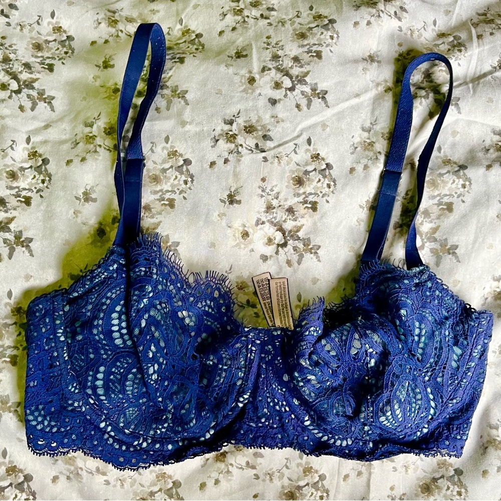 Victoria's Secret Midnight Lace Bra